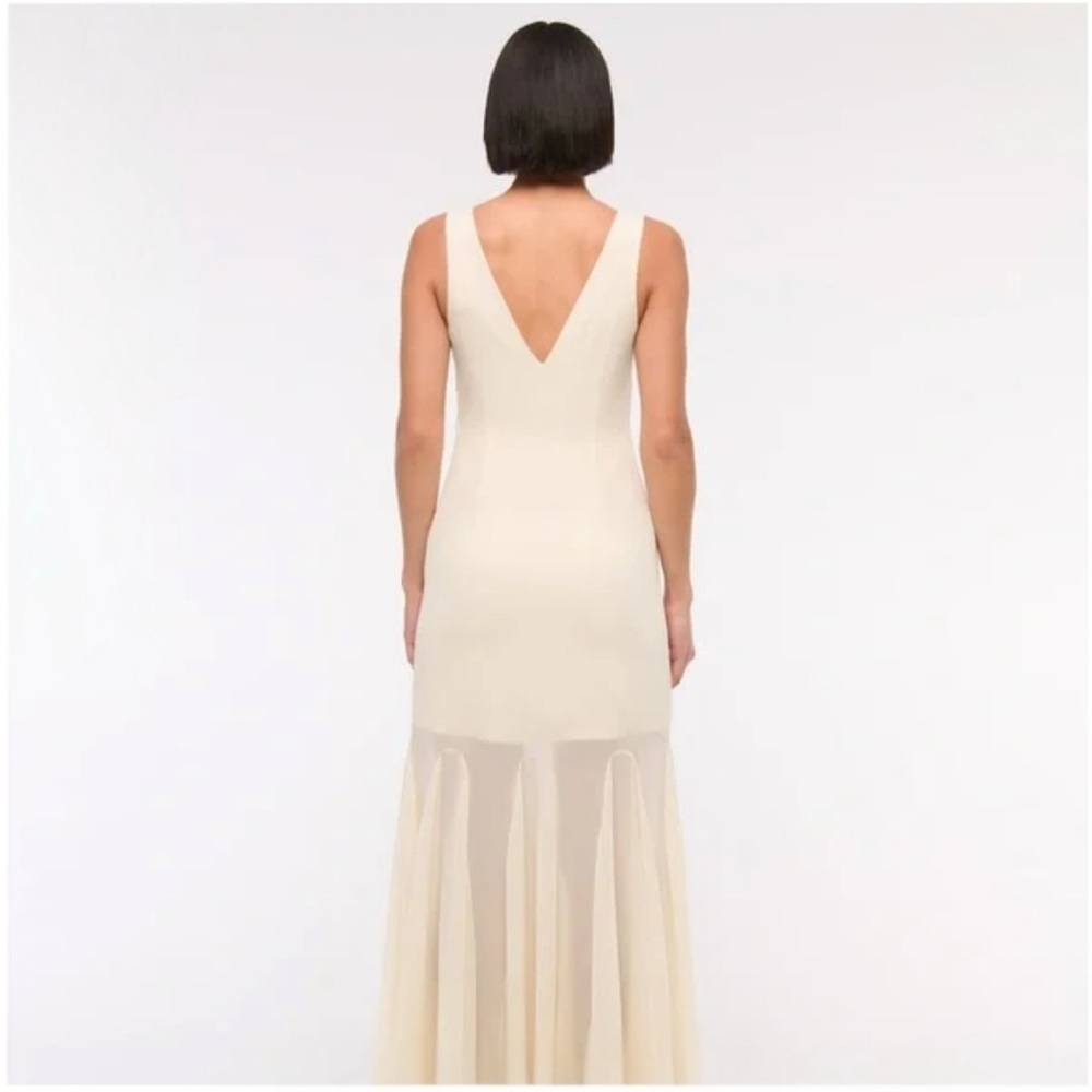 Abercrombie Plunge Godet Skirt Maxi Dress in Ivory Cream - Picture 4 of 9